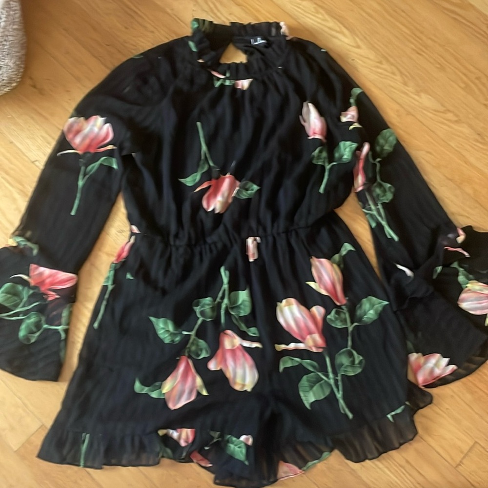 Lulus | Lush Gardens Black Floral Print - Midi  Dress